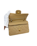 Sac à bandoulière Timeless Vintage en cuir lisse beige - Chanel