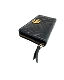 Porefeuille Marmont GG en cuir lisse noir et doré - Gucci