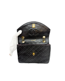 Sac à épaule matelassé vintage en cuir lisse d'agneau noir - Chanel