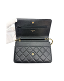 Sac à bandoulière Wallet-On-Chain en cuir caviar noir et doré - Chanel