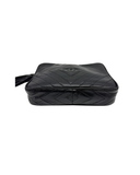 Sac à bandoulière Lou Caméra en cuir lisse d'agneau noir - Chanel