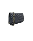 Sac à bandoulière Wallet-On-Chain en cuir noir matelassé chevron - Chanel