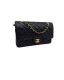 Sac à bandoulière Timeless 11.12 en cuir caviar noir - Chanel