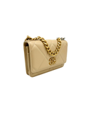 Sac à bandoulière Wallet on chain 19 en cuir lisse beige - Chanel