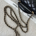 Sac à bandoulière Top Handle en cuir lisse noir - Chanel