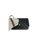 Sac à bandoulière Wallet-On-Chain en cuir lisse noir - Chanel