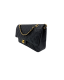 Sac à bandoulière Timeless 11.12 en cuir caviar noir - Chanel