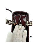 Sac à bandoulière Lady Dior en cuir verni bordeaux - Christian Dior