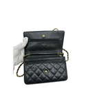 Sac à bandoulière Wallet On Chain en cuir caviar noir - Chanel