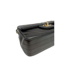 Sac à bandoulière Mini Timeless en cuir chevron noir - Chanel