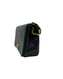 Sac à bandoulière Mademoiselle Médium en cuir lisse noir et doré - Chanel