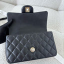 Sac à bandoulière Top Handle en cuir lisse noir - Chanel