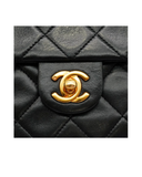 Sac à bandoulière Timeless Square en cuir lisse noir - Chanel