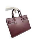 Sac à bandoulière Sac De Jour Nano en cuir lisse bordeaux - Saint-Laurent