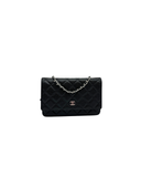 Sac à bandoulière Wallet-On-Chain en cuir caviar noir et argenté - Chanel