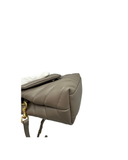 Sac à bandoulière Loulou Toy en cuir lisse gris taupe - Saint Laurent