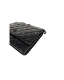 Sac à bandoulière Wallet On Chain en cuir verni noir - Chanel