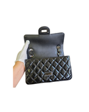 Sac à bandoulière Mini 2.55 en cuir verni noir - Chanel