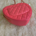 Sac à bandoulière en forme de coeur en cuir lisse rose - Chanel