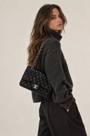 Sac à bandoulière Timeless 11.12 en cuir lisse noir - Chanel