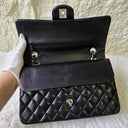 Sac à bandoulière Timeless 25CM en cuir lisse noir - Chanel