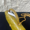 Sac à bandoulière Wallet On Chain en cuir lisse vert olive - Chanel