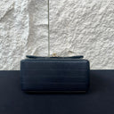 Sac à bandoulière Mini Timeless en cuir chevron noir - Chanel