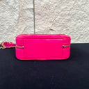 Sac à bandoulière Camera CC en cuir lisse rose - Chanel