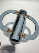 Sac à bandoulière Mini Lady Dior en cuir lisse bleu ciel - Christian Dior