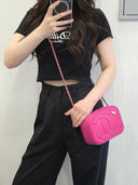 Sac à bandoulière Camera CC en cuir lisse rose - Chanel