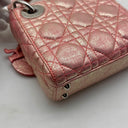 Sac à bandoulière Mini Lady Dior en satin rose - Christian Dior