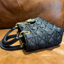 Sac à bandoulière Lady Dior Small en satin noir - Christian Dior
