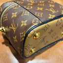 Sac à bandoulière Vanity PM en toile Monogram - Louis Vuitton