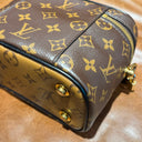 Sac à bandoulière Vanity PM en toile Monogram - Louis Vuitton