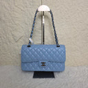 Sac à bandoulière Timeless 11.12 en cuir caviar bleu - Chanel