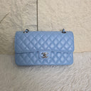 Sac à bandoulière Timeless 11.12 en cuir caviar bleu - Chanel