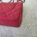 Sac à bandoulière Jumbo en cuir caviar rouge - Chanel