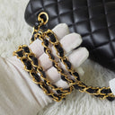 Sac à bandoulière Timeless 25CM en cuir lisse noir - Chanel