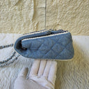 Sac à bandoulière Timeless 25CM en denim tressé bleu - Chanel