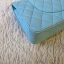 Sac à bandoulière Timeless 25CM en cuir lisse bleu ciel - Chanel