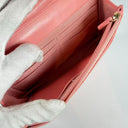 Sac à bandoulière Wallet On Chain Boy en cuir lisse rose - Chanel