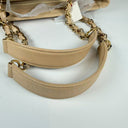 Sac à épaule GST Shopping en cuir caviar beige - Chanel