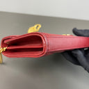 Sac à bandoulière Cassandre en cuir grain de poudre rouge - Saint-Laurent