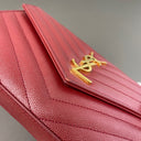 Sac à bandoulière Cassandre en cuir grain de poudre rouge - Saint-Laurent