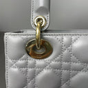 Sac à bandoulière Lady Dior Small en cuir lisse gris - Christian Dior