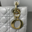 Sac à bandoulière Lady Dior Small en cuir lisse gris - Christian Dior