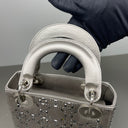 Sac à bandoulière Mini Lady Dior en Satin avec strass gris - Christian Dior