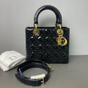 Sac à bandoulière Lady Dior Médium Vintage en cuir verni noir - Christian Dior