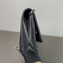 Sac à bandoulière Wallet-On-Chain en cuir noir - Chanel