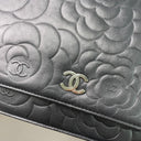 Sac à bandoulière Wallet-On-Chain en cuir noir - Chanel